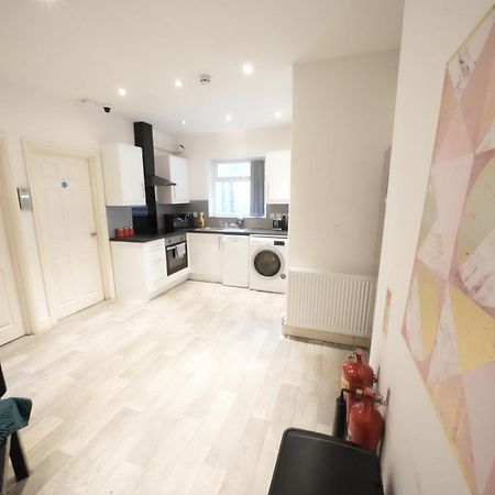 Grand Airport Ensuites Harmondsworth Dış mekan fotoğraf