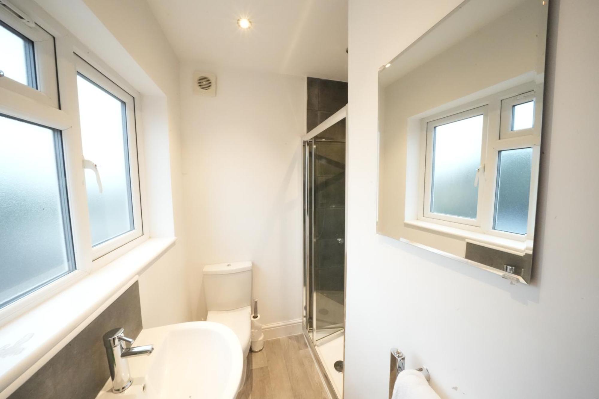 Grand Airport Ensuites Harmondsworth Dış mekan fotoğraf
